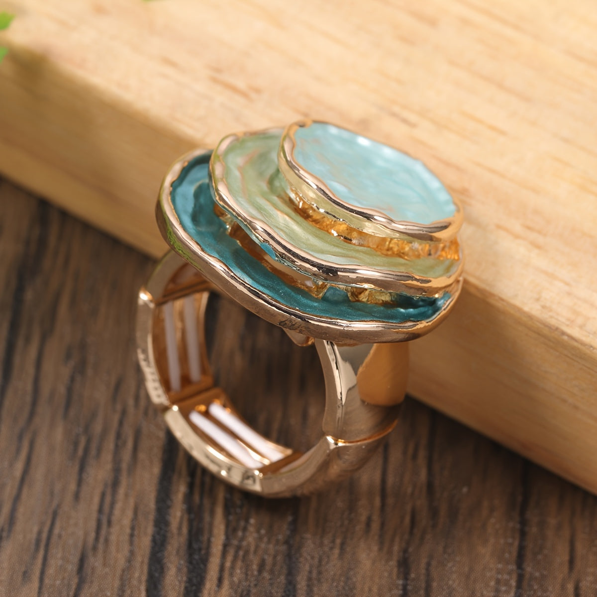 Anillo Boho de Tres Capas con Esmalte