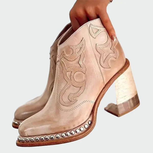 Irene | Botas de Cuero con Bordados Únicos