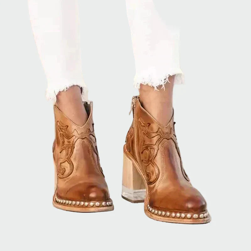 Irene | Botas de Cuero con Bordados Únicos