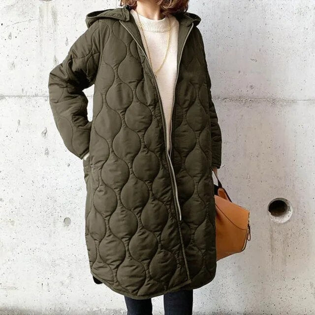 PRISCILLA™ | Parka con Capucha y Detalles Elegantes