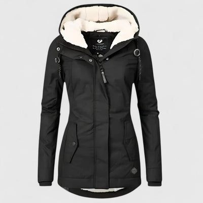 "Lourdes | Chaqueta de invierno impermeable con capucha" could be rewritten as: "Lourdes | Chaqueta de invierno con capucha y resistente al agua".