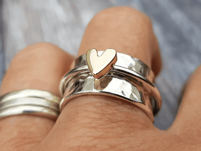 Mireia - Anillo de Plata con Corazón Dorado