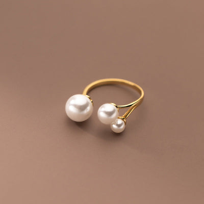 Anillo regulable con perlas de agua dulce
