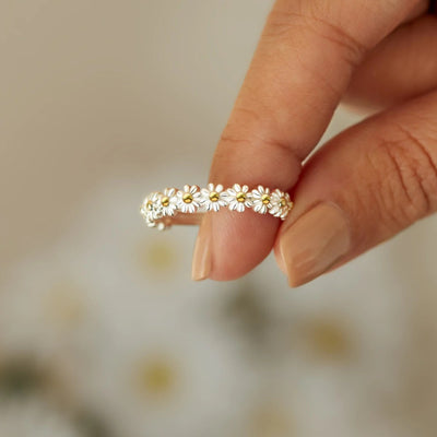 Nieves - Lujoso Anillo Floral