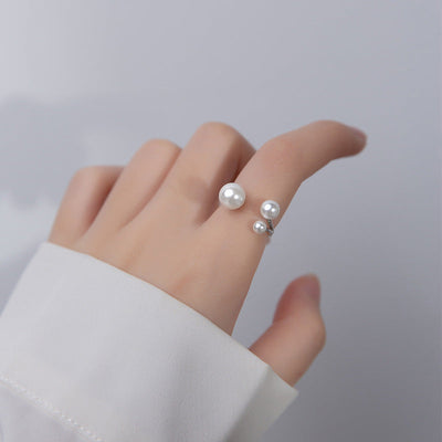 Anillo regulable con perlas de agua dulce