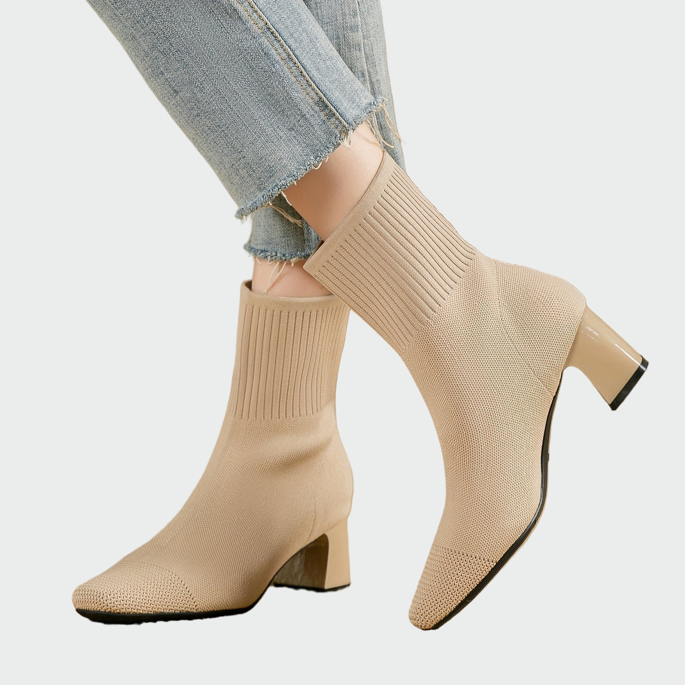 Alejandra | Botas Ortopédicas Tejidas en Suave Tono Beige