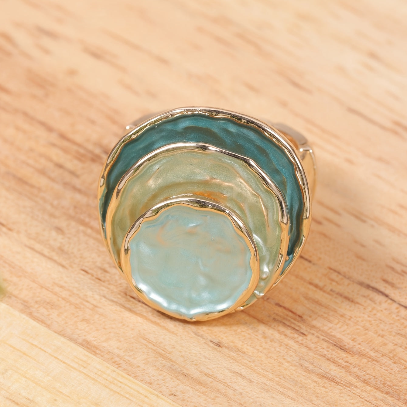 Anillo Boho de Tres Capas con Esmalte