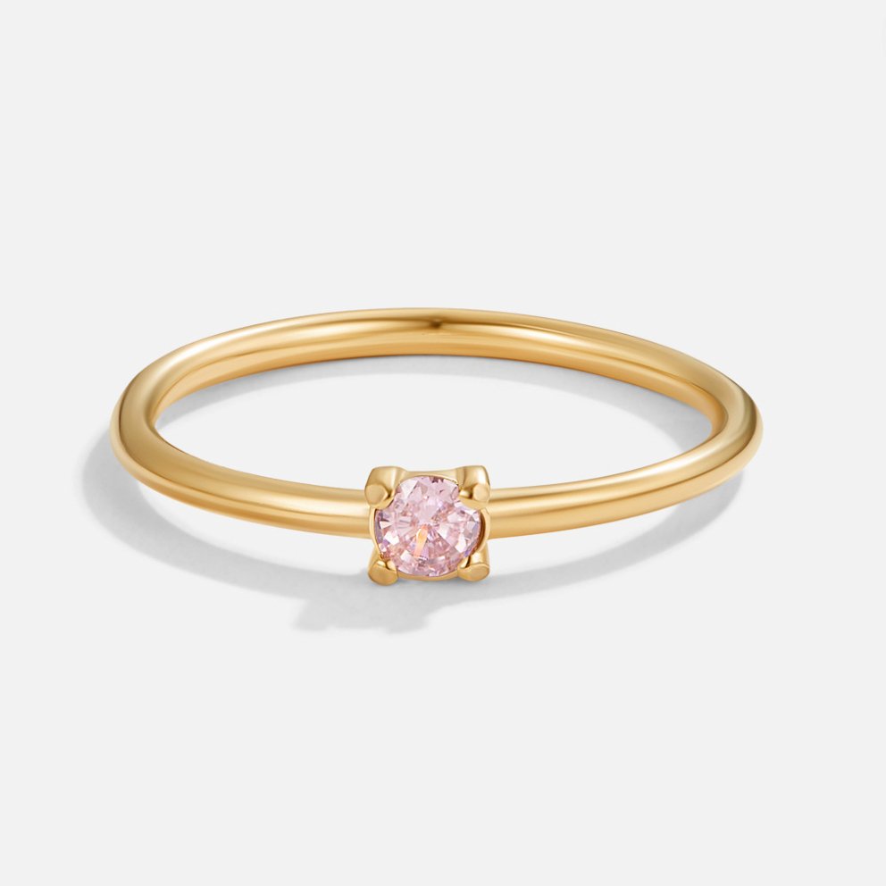 Anillos de oro con gema de nacimiento