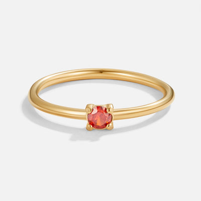 Anillos de oro con gema de nacimiento