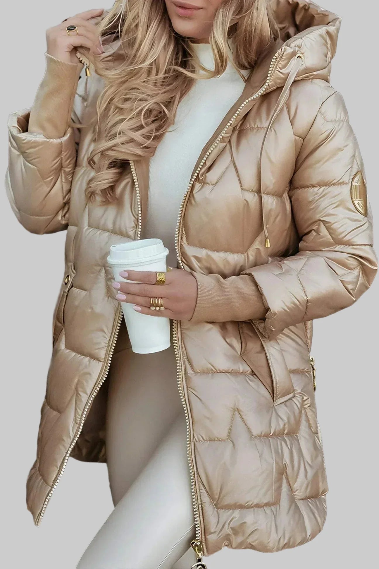 Nolwen - Elegante Abrigo de Invierno con Capucha y Acolchado