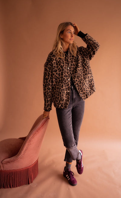 Chiara™ | Chaqueta Corta con Estampado de Leopardo